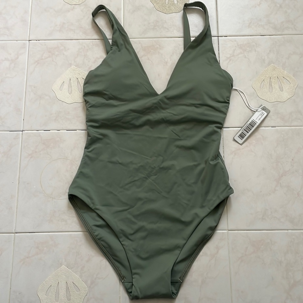 Everlane Green One Piece Swimwear Timeless Design - Picture 2 of 9